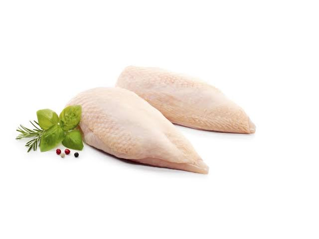 Chicken - Breast Skin On (1kg)